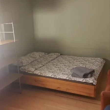 Zadolzennost!!!!pd Pokoje Obok Ch Promenada Nf *