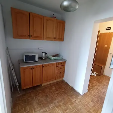 Habitación en casa particular Zadolzennost!!!!pd Pokoje Obok Ch Promenada Nf Varsovia