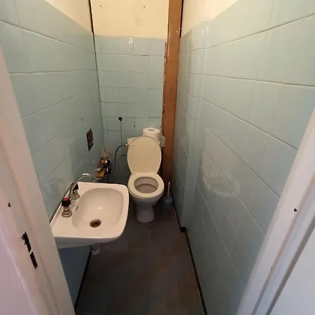 Habitación en casa particular Zadolzennost!!!!pd Pokoje Obok Ch Promenada Nf Varsovia