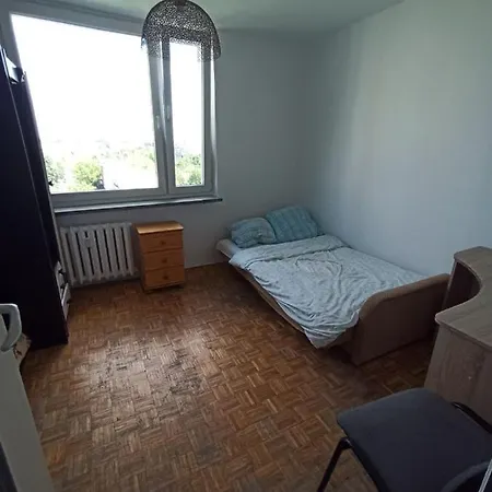 Zadolzennost!!!!pd Pokoje Obok Ch Promenada Nf *